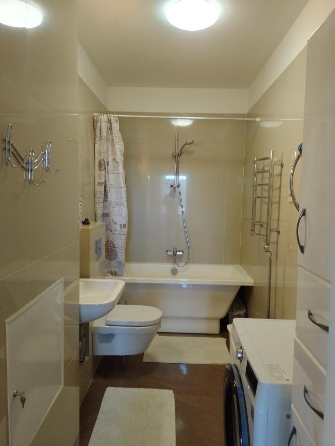 Premium Class Apartment, Free Parking, Maximum 5 Guests, 2 Bedrooms, 3 Beds Рига Екстер'єр фото